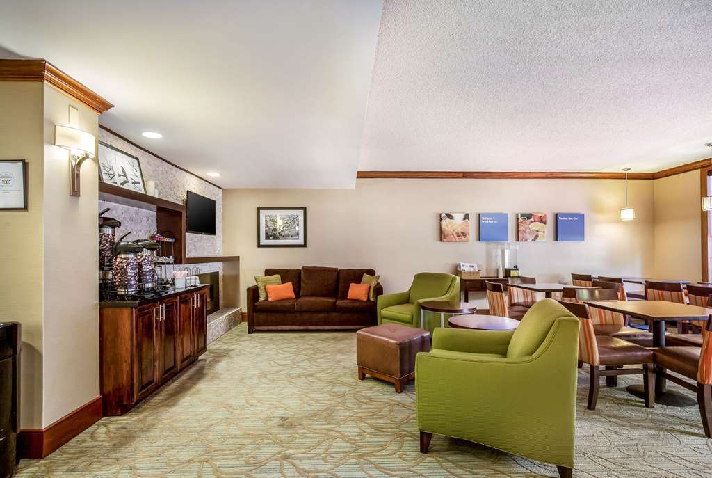 Comfort Inn Newport News - Hampton I-64 インテリア 写真